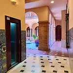 Апартаменты Cathedral Views Unique Style Center Севилья